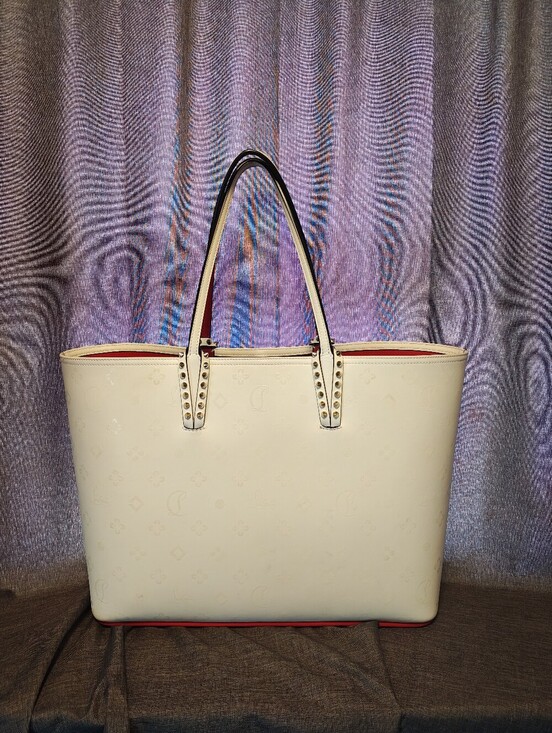 Christian Louboutin Handbags - Calfskin Loubinthesky East West Cabata Tote White